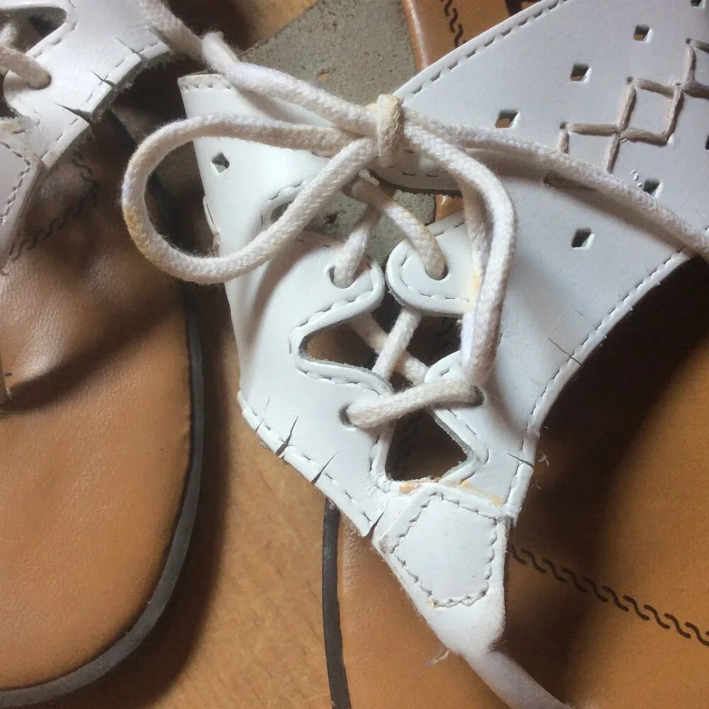 The Genuine Leather Collection White Western Thong Sandals Size 9.5 - Picture 7 of 9